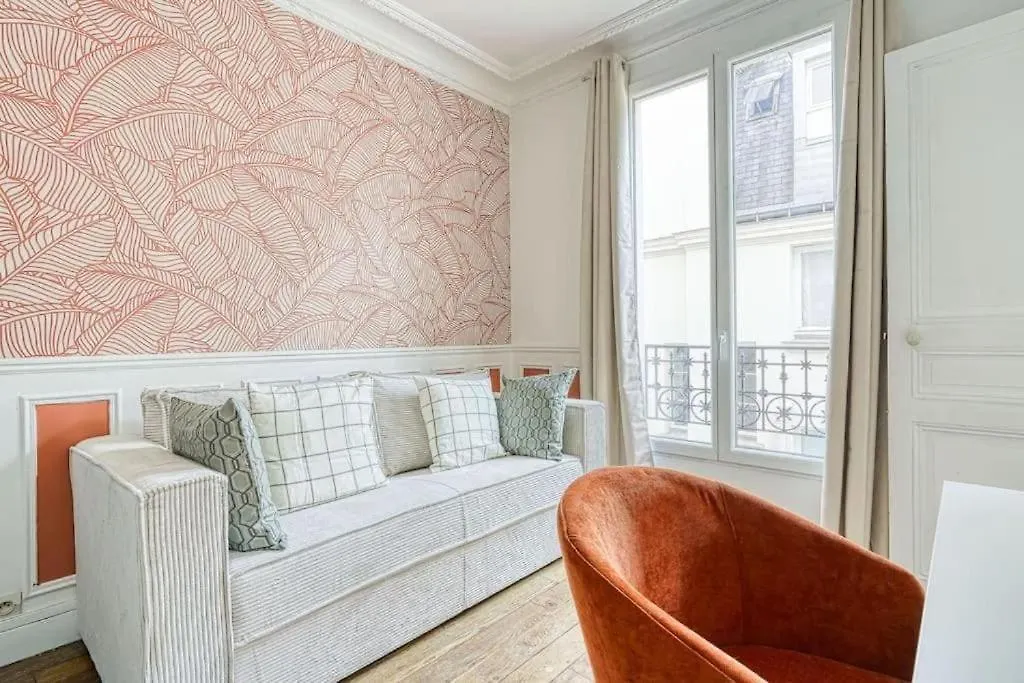 Green Apartment Paris City Center - III 0*,  Francia